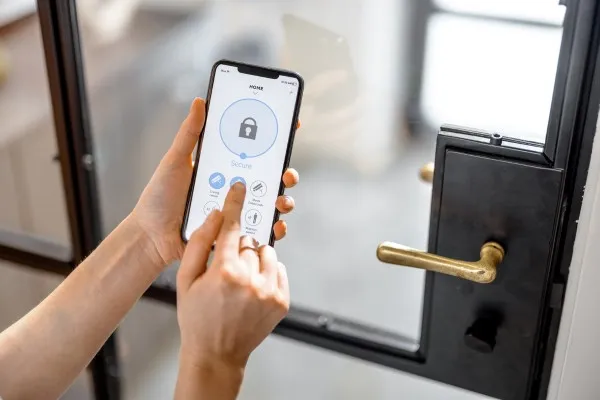Cómo proteger tu celular y tus datos en México_ las apps de seguridad que debes tener en 2026