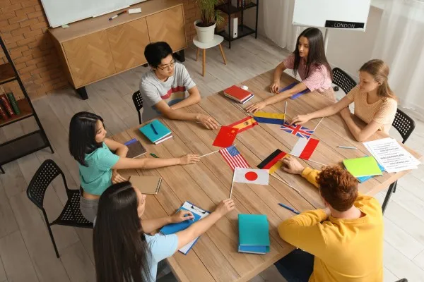 Las mejores apps para aprender inglés gratis desde LATAM en 2026 (y cuáles valen la pena)